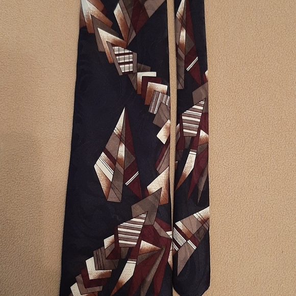 Neck Tie - Picture 4 of 4